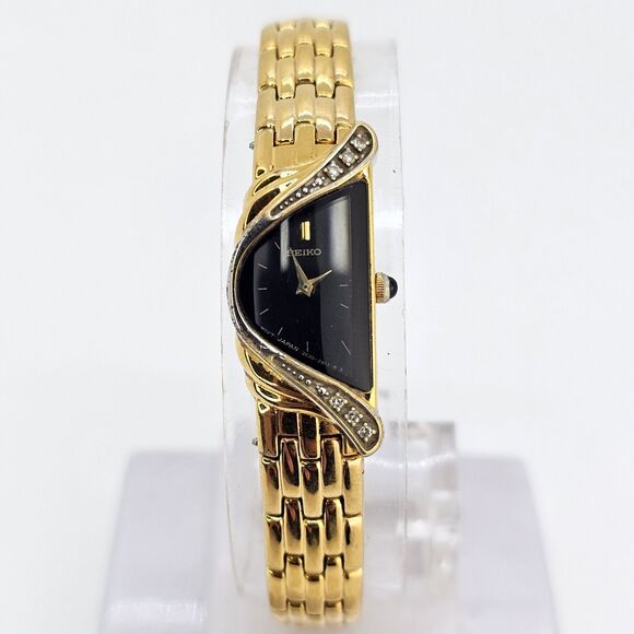 VTG Seiko Half Moon Women\'s Watch 14MM Black Dial Gold Band 6\
